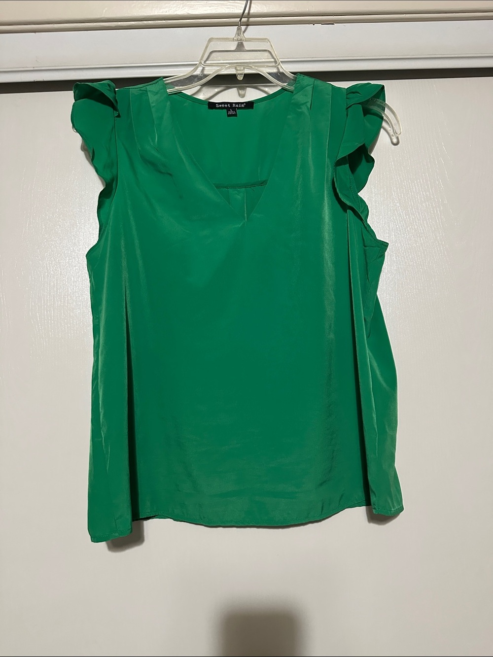 Sweet Rain Emerald Green Ruffle Cap-Sleeve V-Neck Blouse
